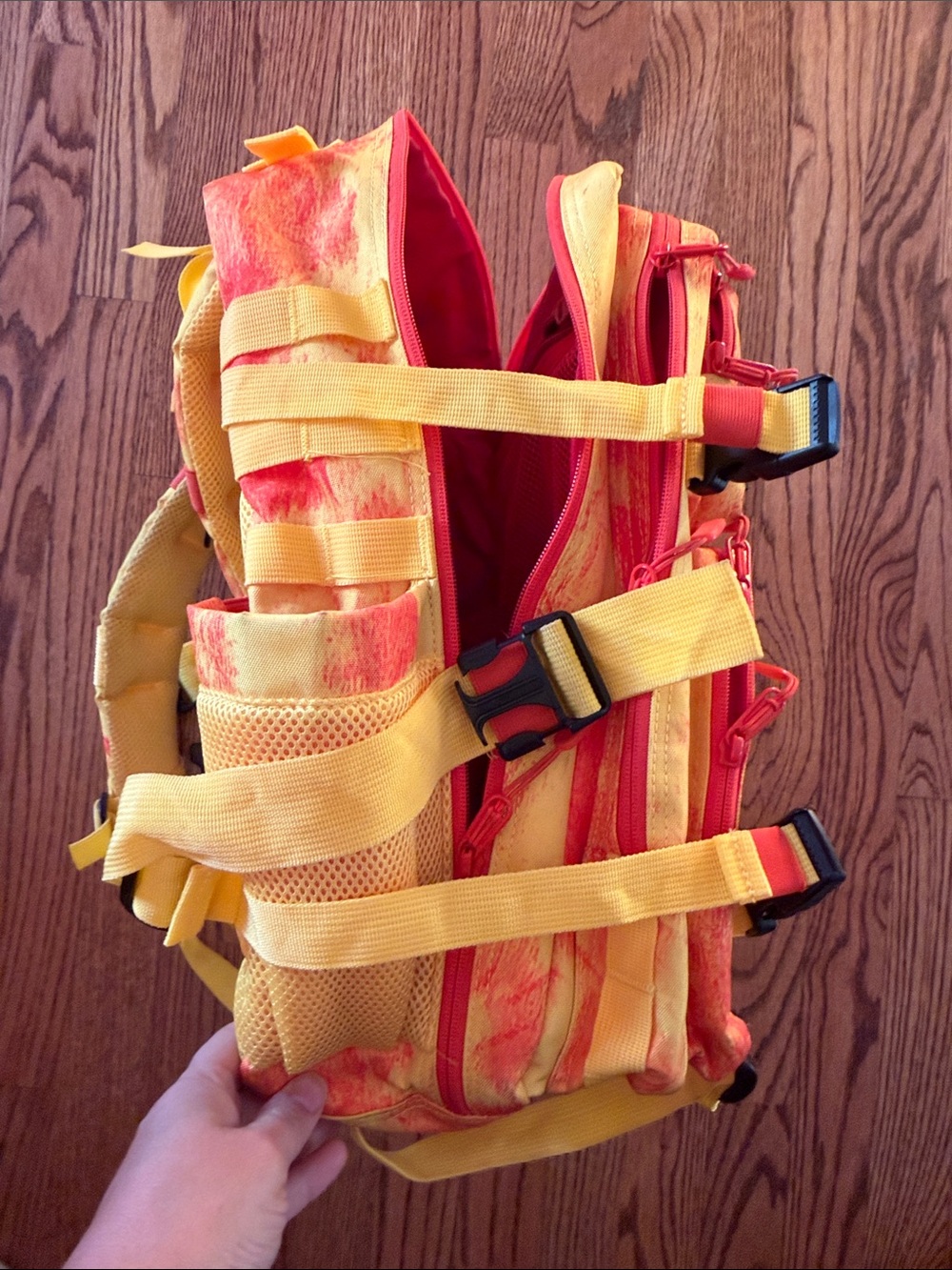 Rare WOLFpak fire Yellow and Red Backpack - Picture 5 of 7